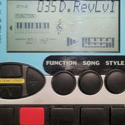Yamaha PSR-225GM 61-key full size touch-response keyboard, 238 voices, Effects, MIDI ++