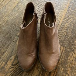 Cute Ankle Boots—Never Worn! 7.5