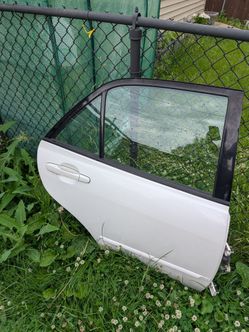 01-05 Lexus is300 right rear door