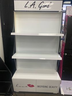 Retail & Makeup Fixture