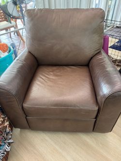 Best offer for king bedroom and family room.