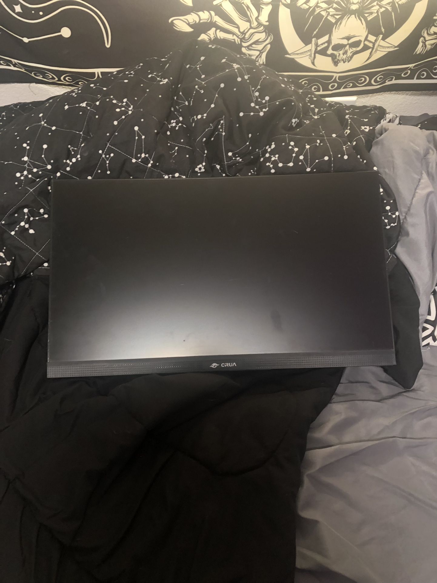 22’ CRUA MONITOR Model No. C220A