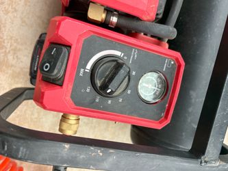 Milwaukee Compressor Wireless (Hesperia Ca)
