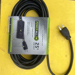 Extension Cord with Circuit Breaker - 3 Outlets - 125V | 25 ft. | 14 Gauge - Moisture Resistant, Flexible, and Durable for Outdoor / Indoor Use