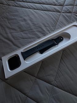 Apple Watch SE 40mm Aluminum + Box, Straps & Accessories
