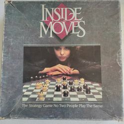 Inside Moves Bord Game