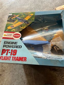 Cox Airplane PT-19  gas Flight Trainer