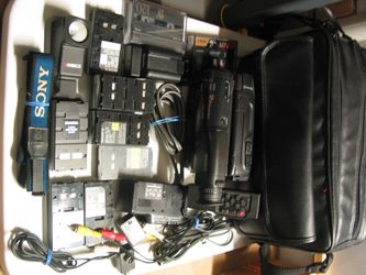 Sony CCD-TR400 Hi8 Camcorder Player Transfer Playback 8mm Tape Camera