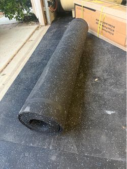 Rubber gym flooring roll. 4’x13’.  5/16” thick.