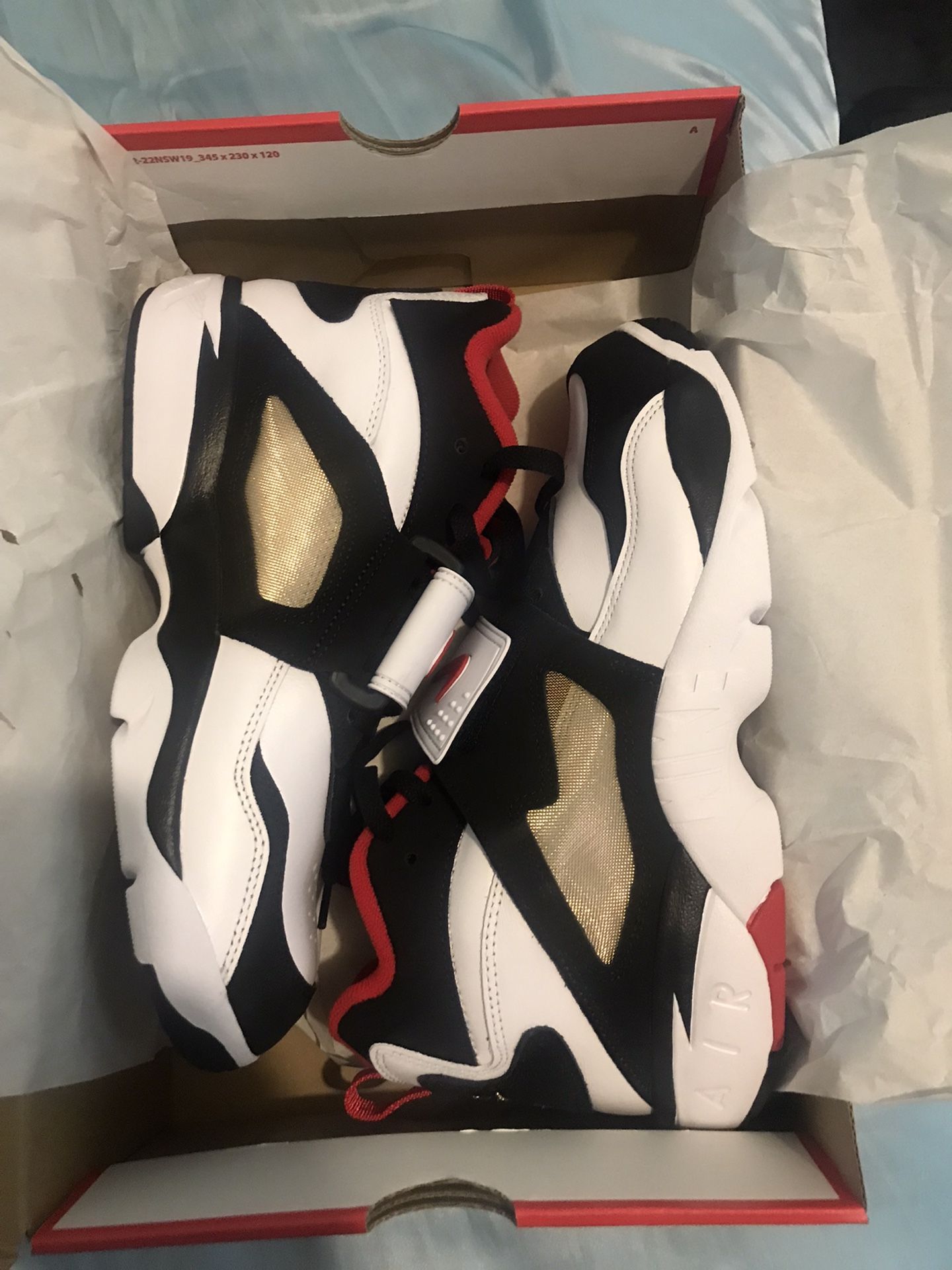 Diamond Turf