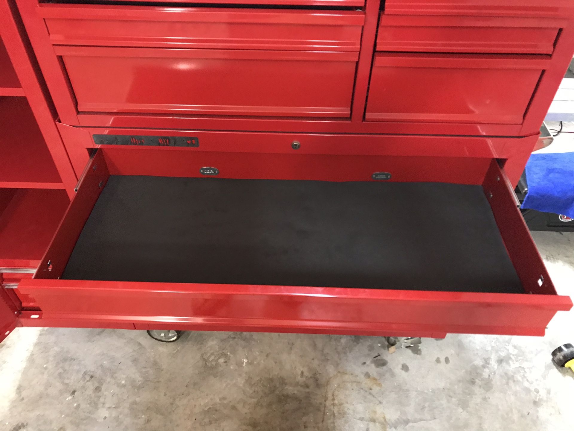 Harbor Freight US General 44 Tool Box Chest full set for Sale in Cutler