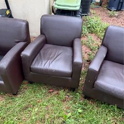 Lot of 6 IKEA soft leather chairs