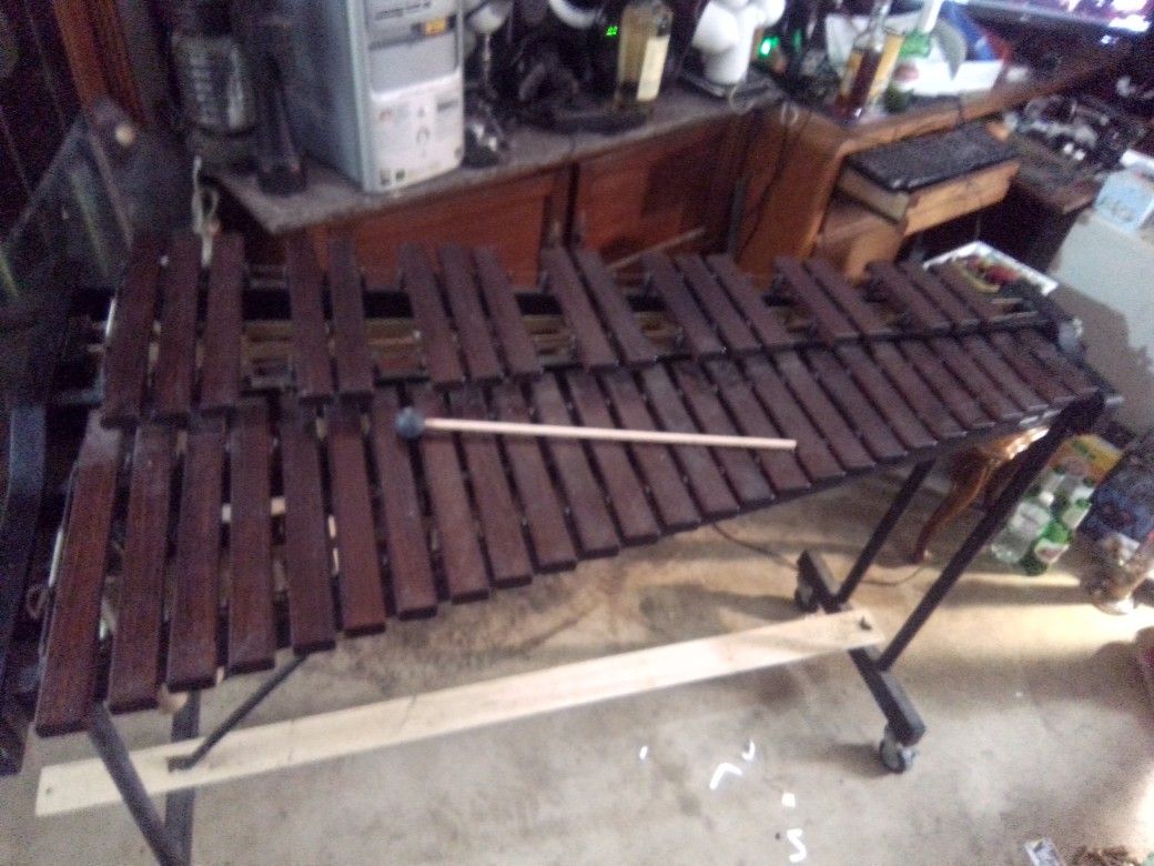 Yamaha Xylophone Model 135 for Sale in Oxnard, CA OfferUp