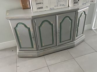Console - Credenza - Bar - Cabinet