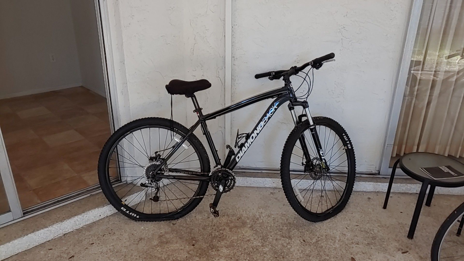 Diamondback SR Suntour XCTv3 mountain bike