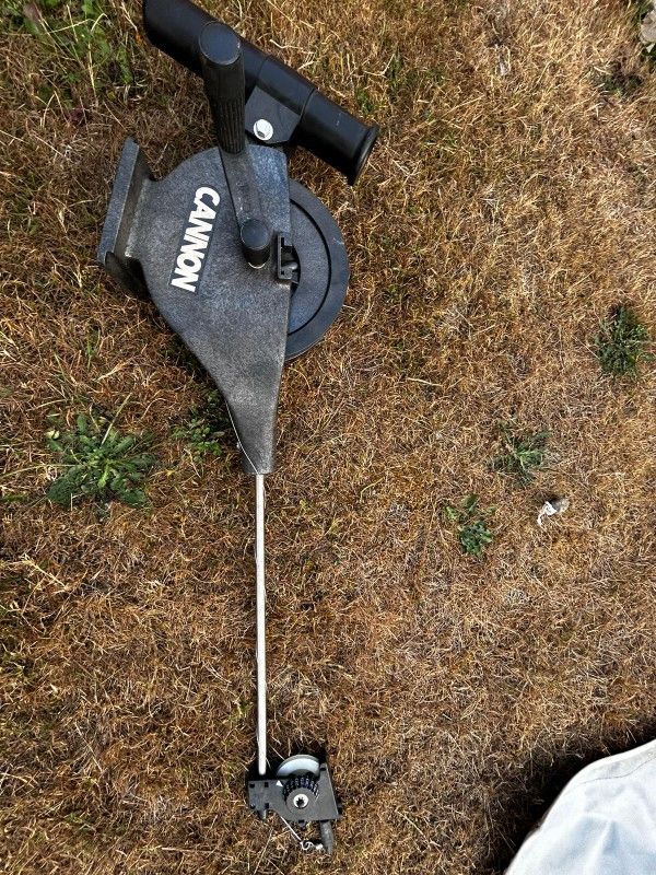 Cannon Down Rigger Fishing Pole