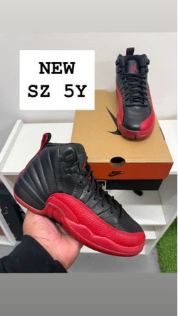 NEW Air Jordan 12 Flu Game SZ 5Y