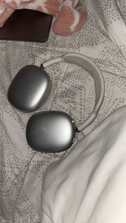 Apple Headphone Maxes