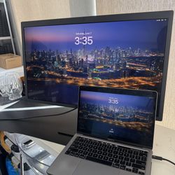 LG UltraFine 5K 27" Display Monitor. Excellent Condition