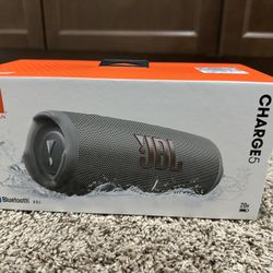 JBL Charge 5