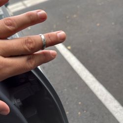 14k White Gold wedding Band 