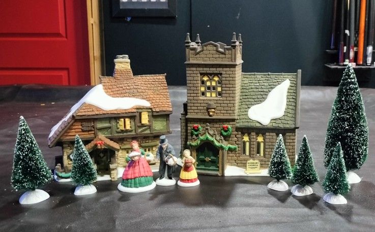 Christmas Dicken's Village The Spirit Of Giving Set Dept Department 56