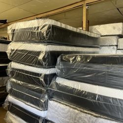 King size mattresses for sale in special $ 170 