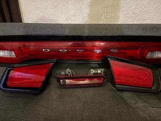 2011-2014 Dodge Challenger Tail Light Set with Trunk Panel