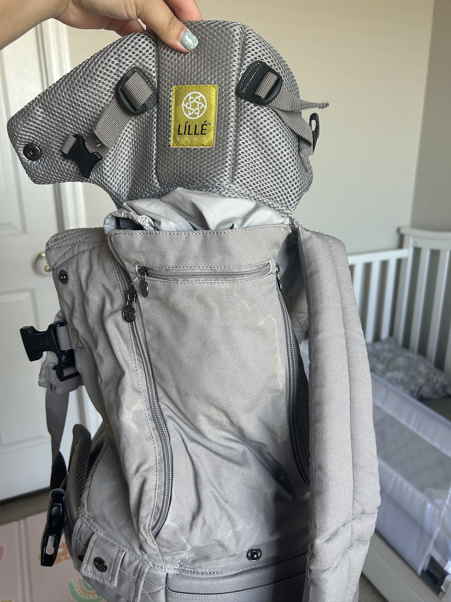 LÍLLÉbaby Complete All Seasons Baby Carrier – Gray