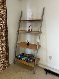 4-Tier Ladder Bookshelf