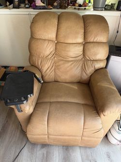 Power Lift Recliner with Stand Assist & Side Tray