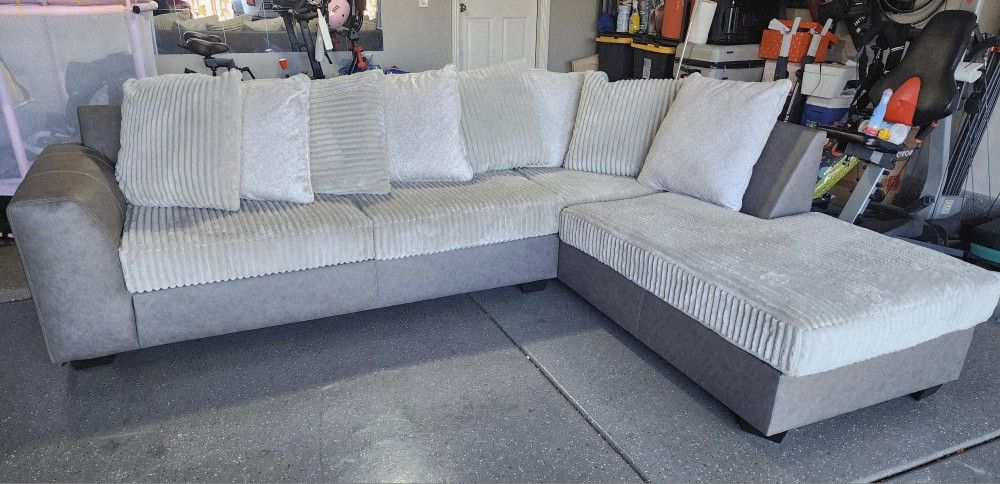 Sofa Sectional 2 Piece (Chaise)