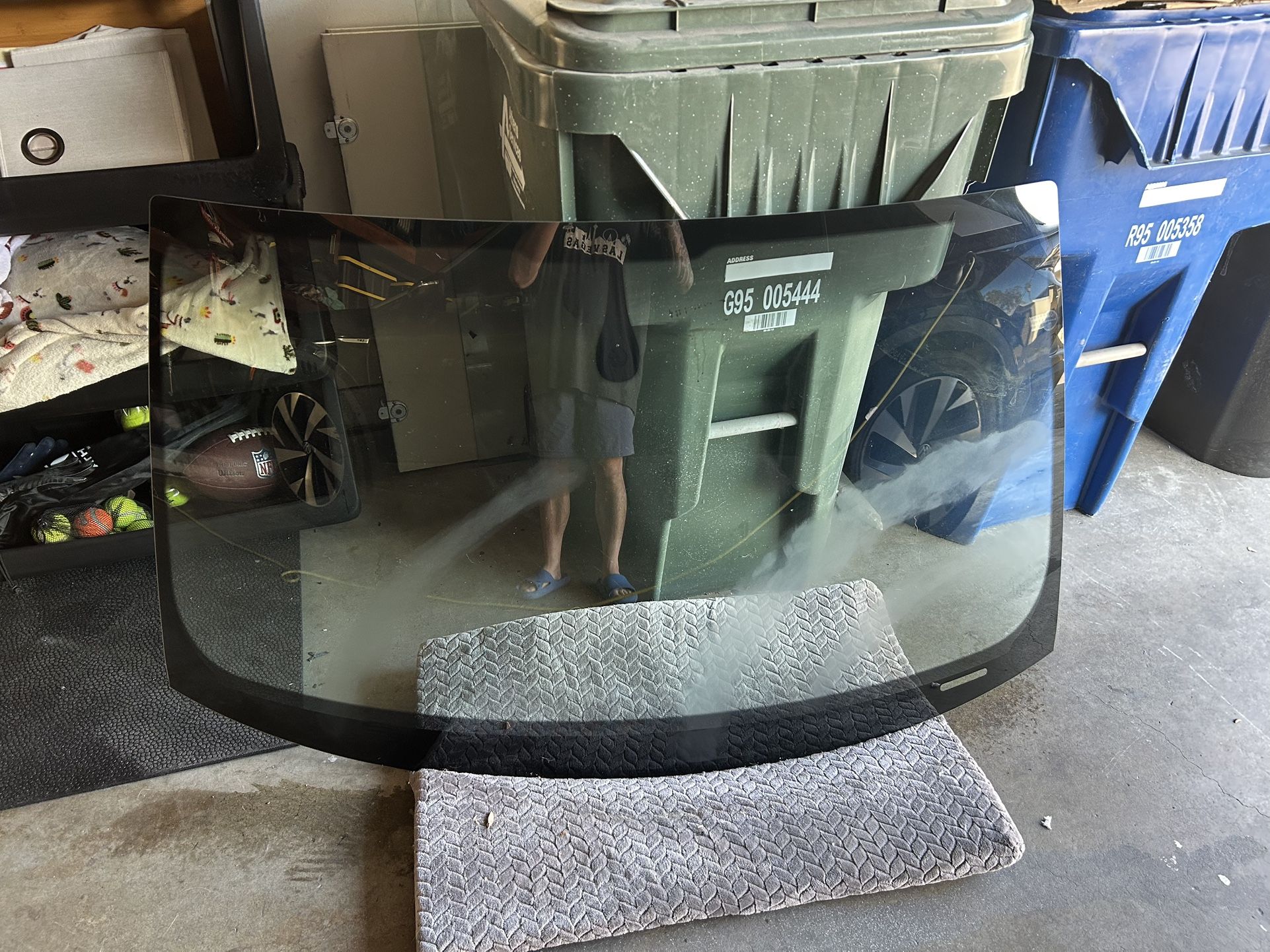 Free 2012 Audi A4 Windshield