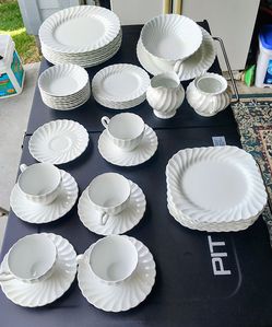 JOHNSON Brothers Snowhite Regency Swirl Dinnerware Ironstone England (45 pieces)