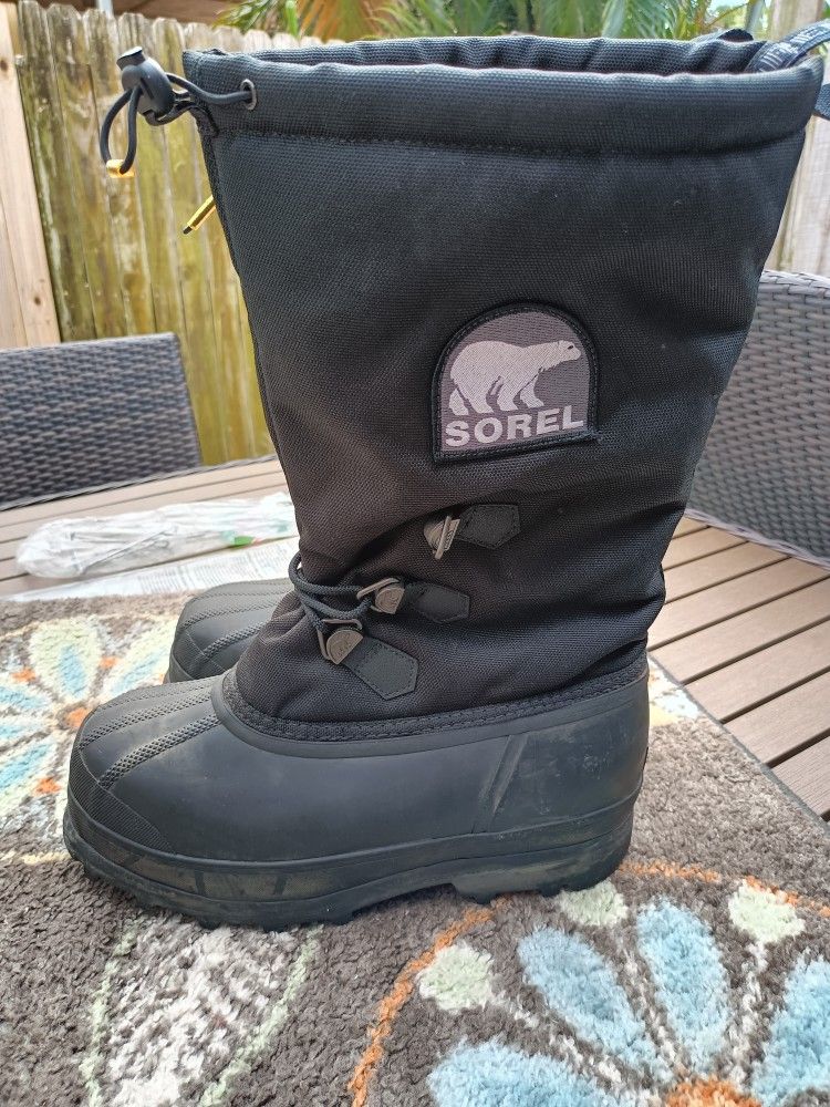 Sorel Snow Boots  .