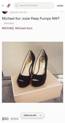 Michael Kors size 7.5 platform pumps