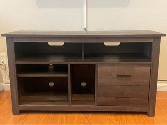 Insignia Console/Cabinet