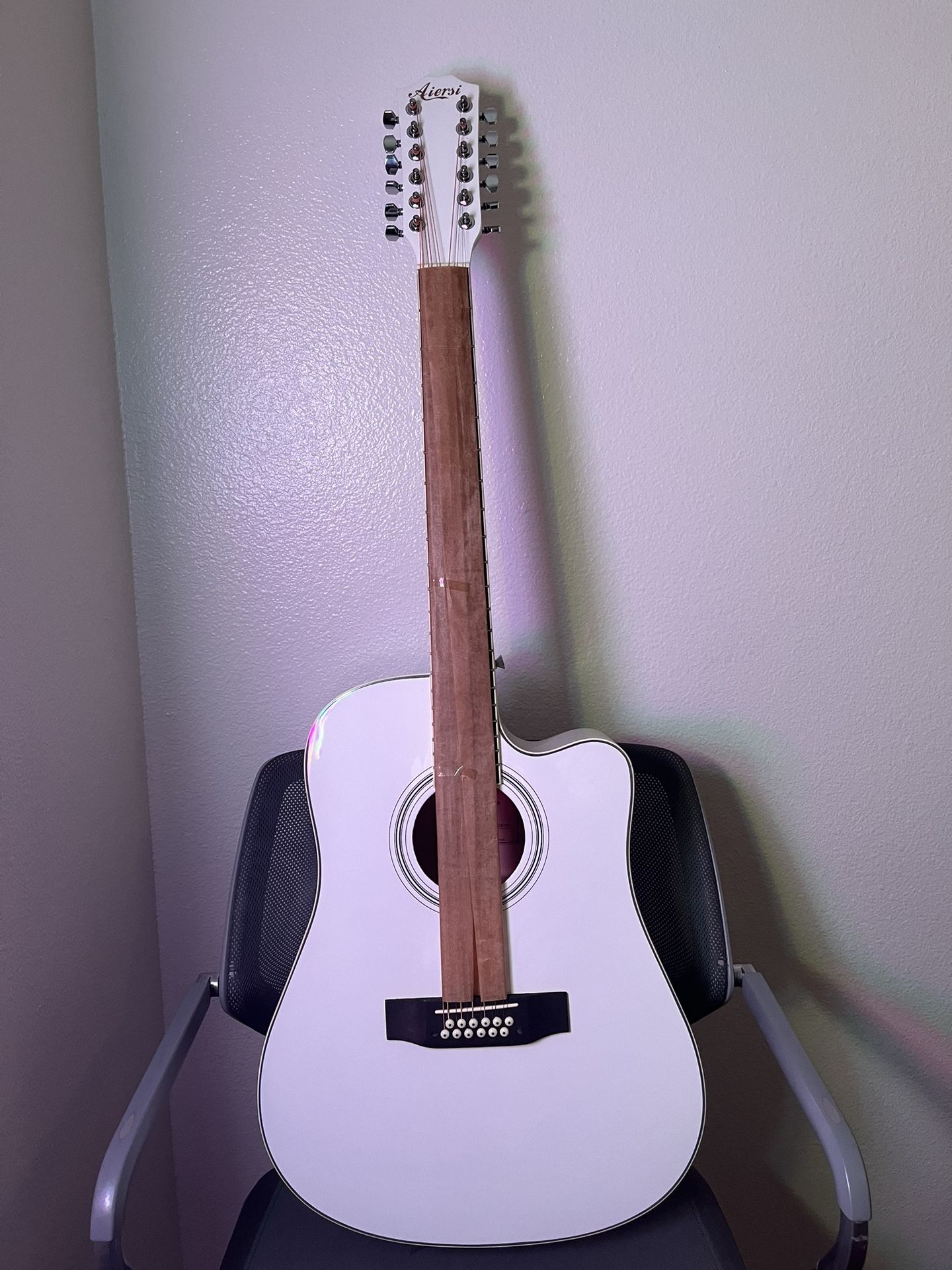 Aiersi 12-string guitar with Fishman electroacoustic pickup, excellent brand new guitar