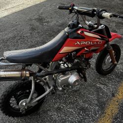Trade / Sale Mini gas dirt bike  Fast and fun New tires  Weight limit on bike is 250lbs Does 40 plus mph Was driving this week Push start  Has key Aut