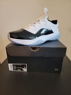 Air Jordan 11 CMFT Low White / Black -DS never worn Women's 8 & Men's 10.5