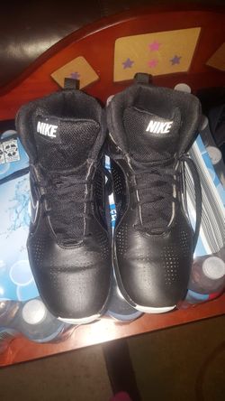 Nike's boys size Y6.5