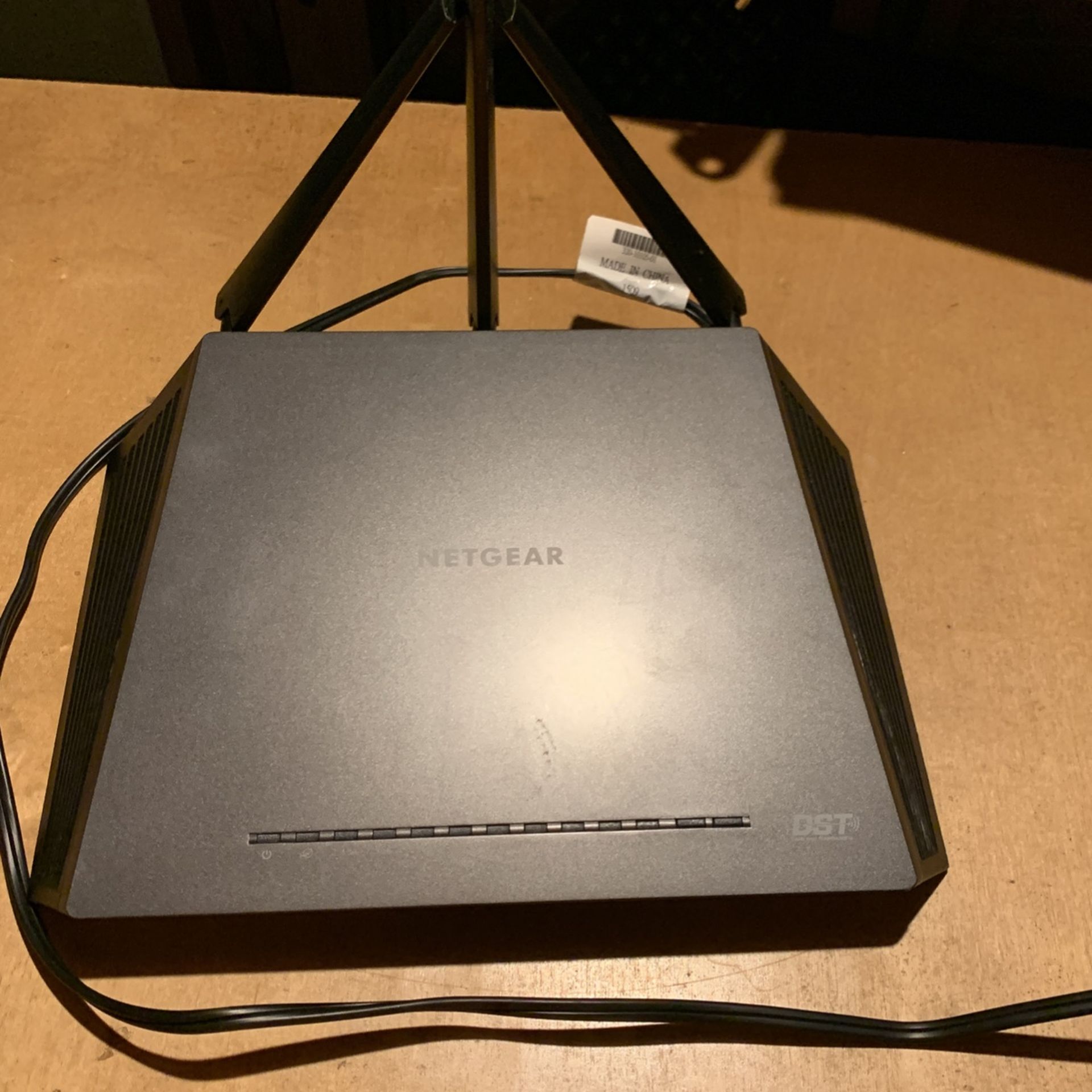 Netgear Nighthawk AC1900 R7300 WiFi Router 