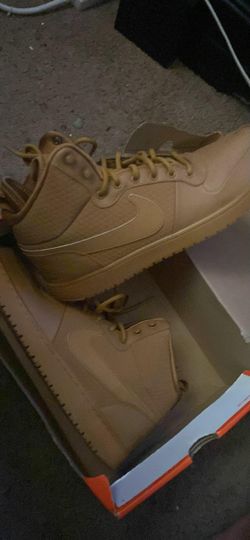 Nike Court borough midwinter wheat/Tan sneakers size 12 and a half