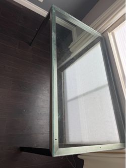 FREE DESK