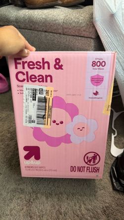 Fresh and clean baby wipes