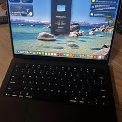 MacBook Pro M5 32GB Memory 1TB
