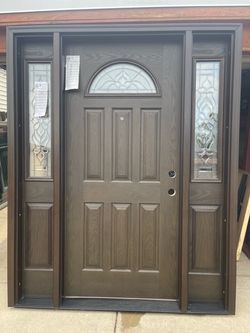 New door fiberglass Feather River size w64.1/2 h81.3/4 left hand Inswing color dark elm jam is 4.9/16 $2650