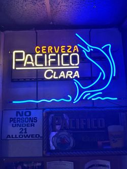 Cerveza Pacifico Clara LED Sign
