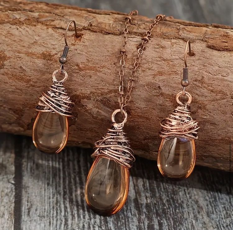 BEAUTIFUL AMBER COLOR DROP PENDANT STYLE EARRINGS & NECKLACE SET