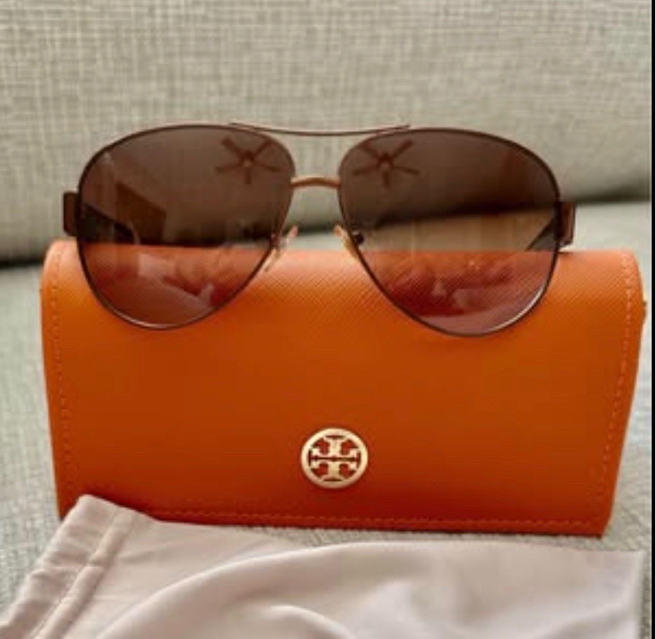 Tory Burch Aviator Sunglasses *NEW*